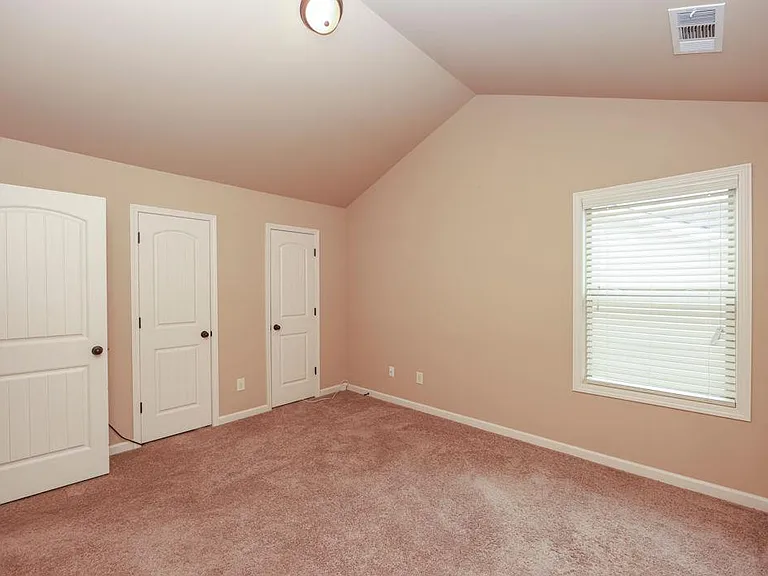 2241 Line Dr — Photo 27
