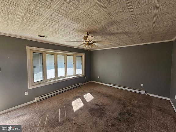 3rd image of 1193 W Market St