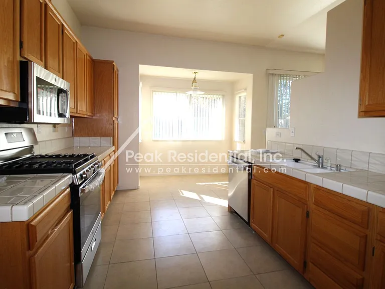 8572 Charente Way — Photo 7