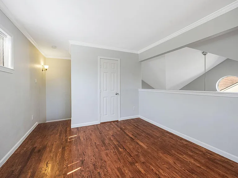 1114 Augusta Dr #1 — Photo 16