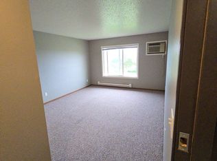 1724 E Milwaukee Ave #7, Storm Lake, IA 50588