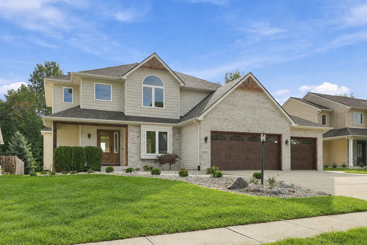 4 bed, 3253 sqft, $3,100 — Photo 1
