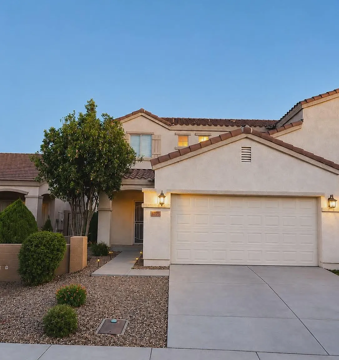 3 bed, 2.5 bath, 1439 sqft, $1,950 — Photo 1
