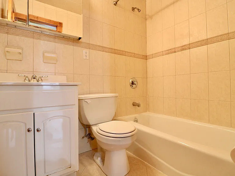 338 W 77th St #5B — Photo 7