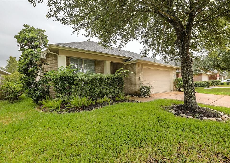 2nd image of 19015 Spring Meadows Ln