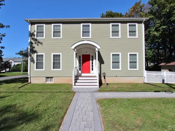 9 Howard St, Milltown, NJ 08850