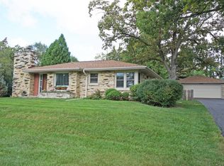 13300 Courtland Ave, Brookfield, WI 53005