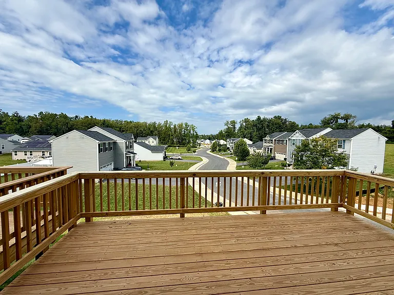 369 Willowshire Ct — Photo 16