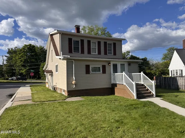 624 W Highland Ave, Ebensburg, PA 15931