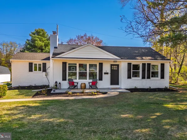 2 Yorktown Ave, West Chester, PA 19382