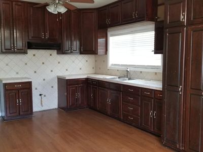 334 W 56th St, Los Angeles, CA, 90037