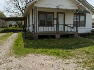 721 N Hinckley St, Holdenville, OK 74848