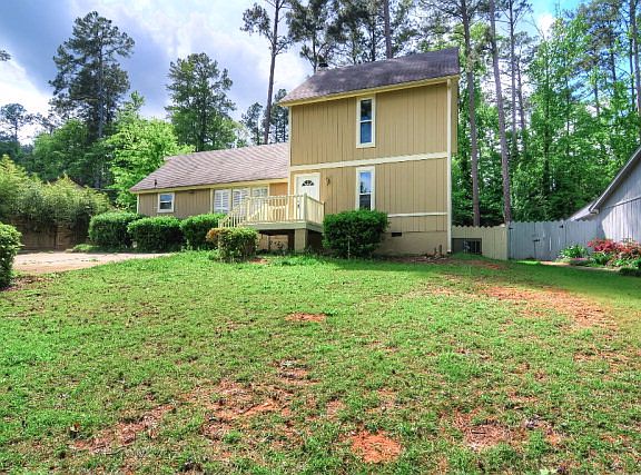 2nd image of 1023 Brookwood Dr