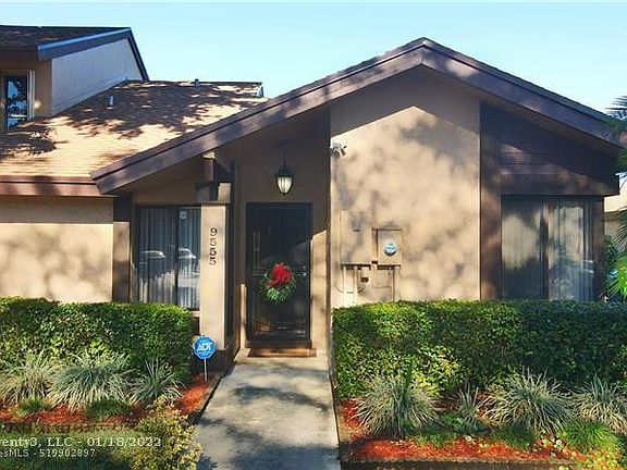 3rd image of 9555 NW 38th Pl Unit 9555
