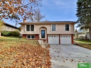 8319 S 48th Ter, Omaha, NE 68157