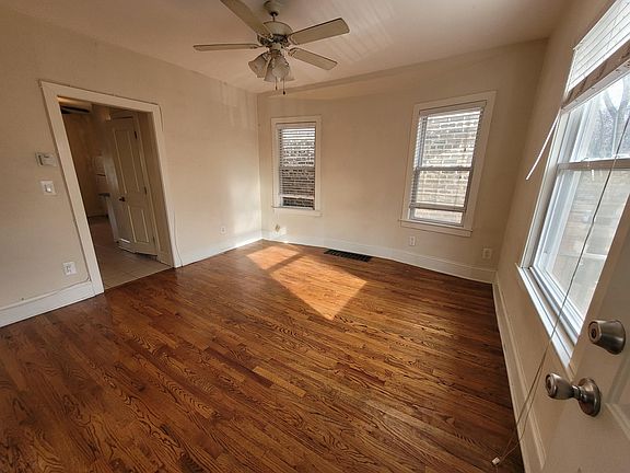 5th image of 1432 W Warner Ave Floor 2