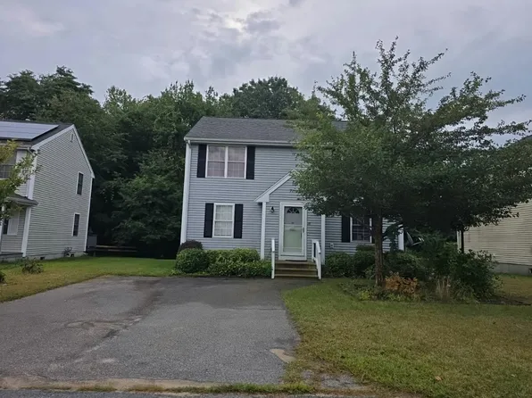 28 Nicholas Dr, Wareham, MA 02571