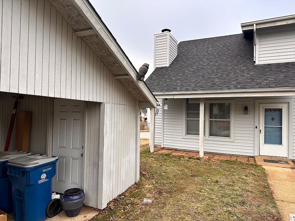 2nd image of 435 Great Hill Dr