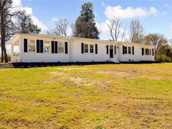 625 Rockcrusher Rd, Lexington, NC 27292