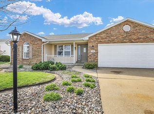 609 Pheasant Run Rd, Tuscola, IL