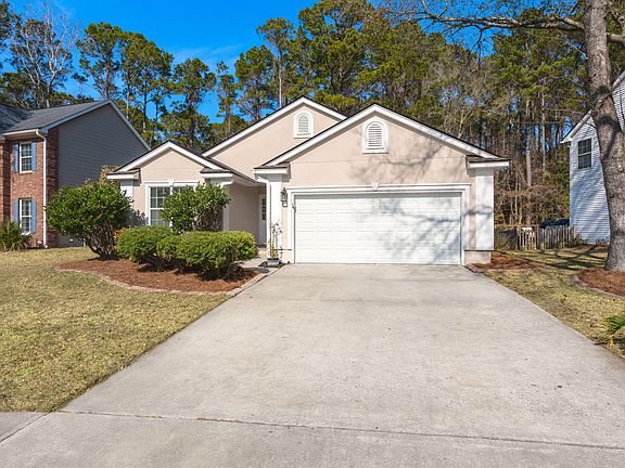 3rd image of 1108 Old Course Ln