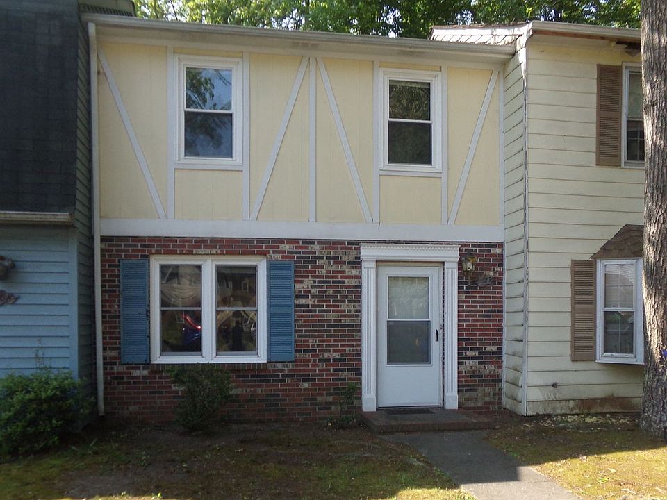1st image of 3910 Autumn Woods Ct