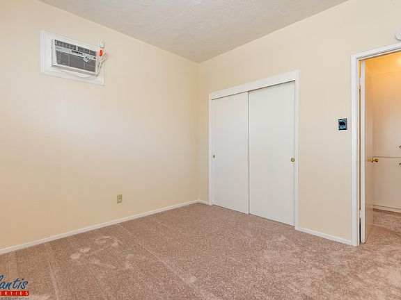 5th image of 411 Clifton Ave APT A