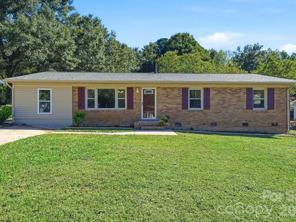 754 Vancouver Ln, Gastonia, NC 28052