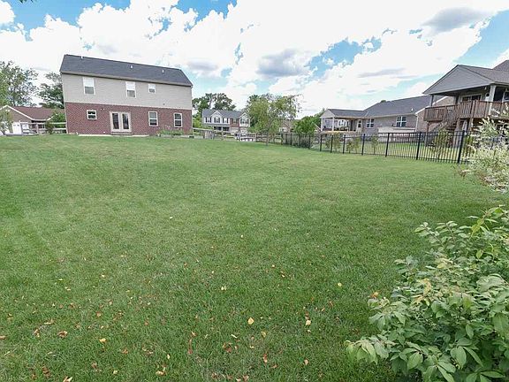 3rd image of 2088 Madison Dr