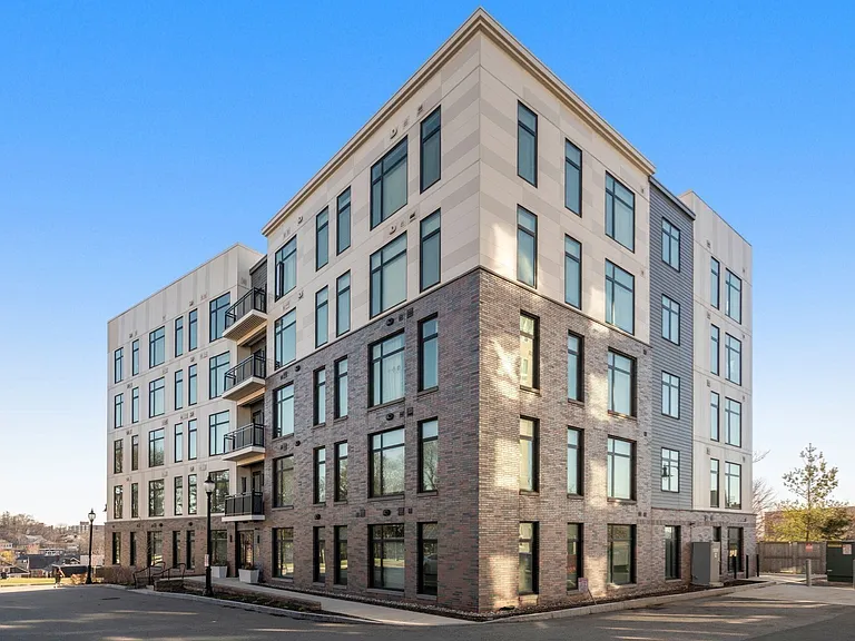 191 Washington St #306 — Photo 22