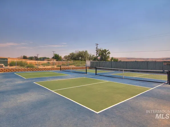 2920 NE 16th Ave, Payette, ID 83661