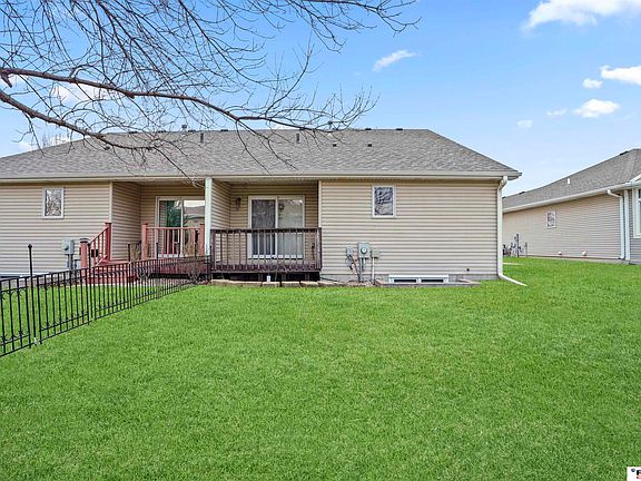 3rd image of 8105 Cheney Ridge Rd