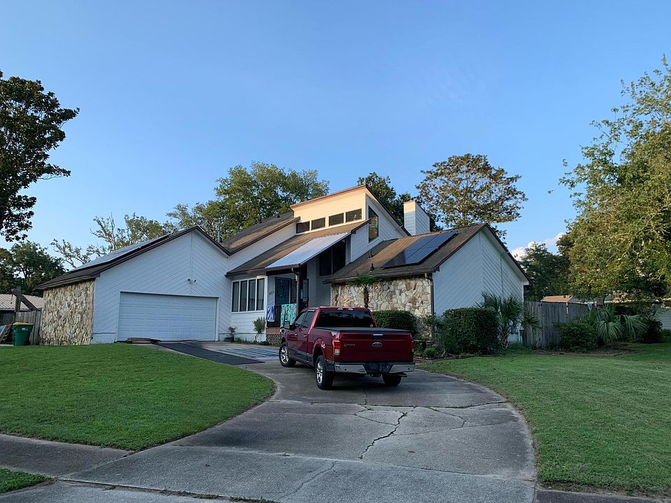 1st image of 805 Magnolia Shores Dr