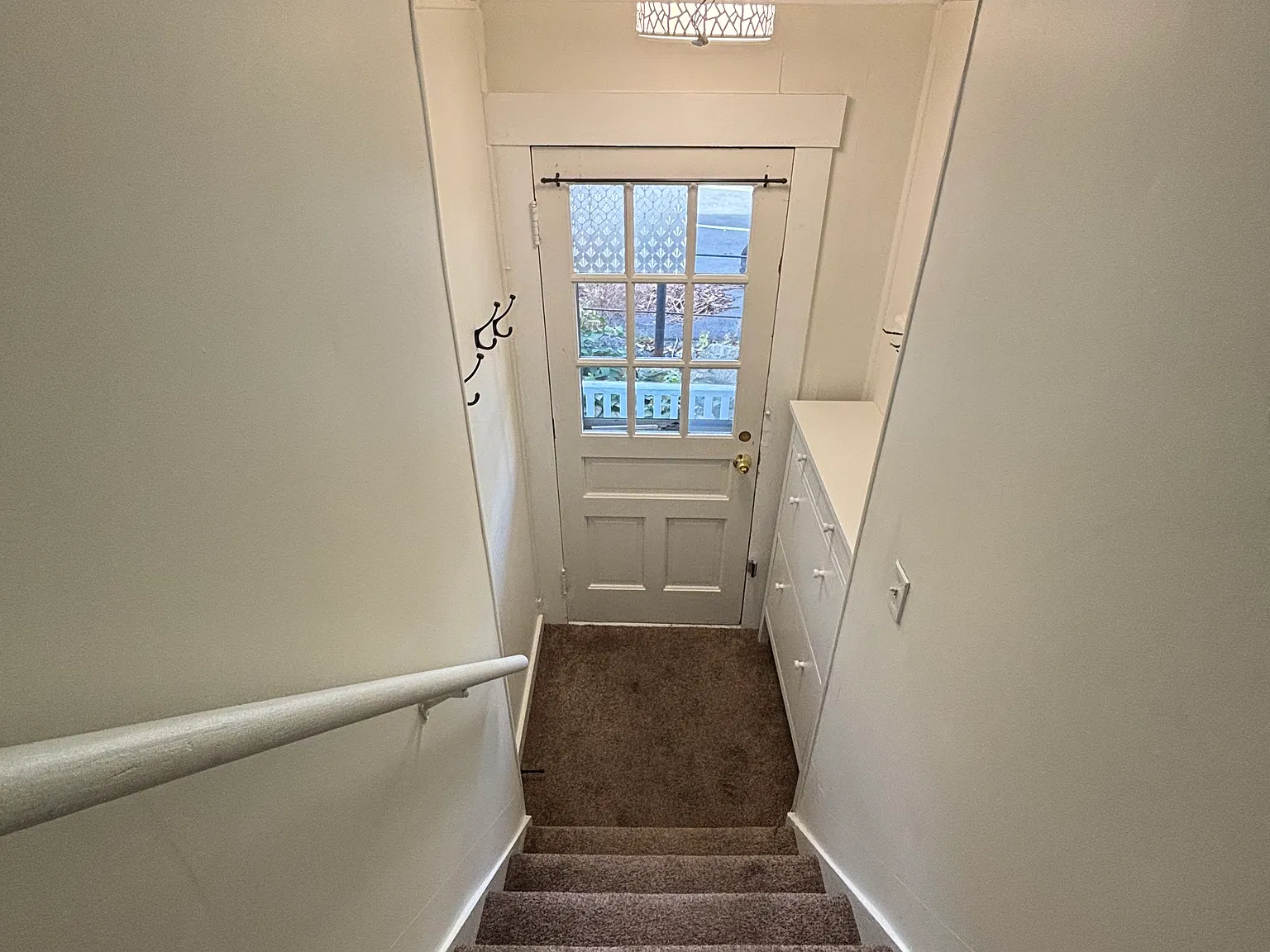 2 bed, 725 sqft, $2,250 — Photo 2