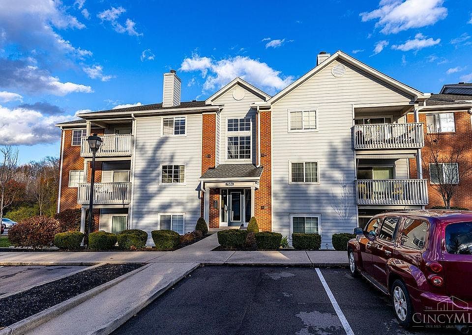 1st image of 7584 Shawnee Ln #325