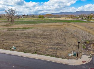 15 Apple Grove St, Montrose, CO 81401