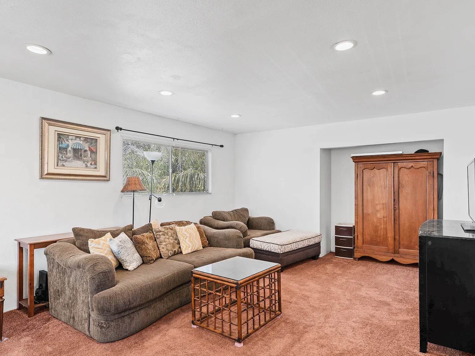 1 bed, $949 — Photo 4