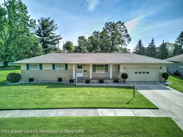 1113 Arlington Dr, Lansing, MI 48917