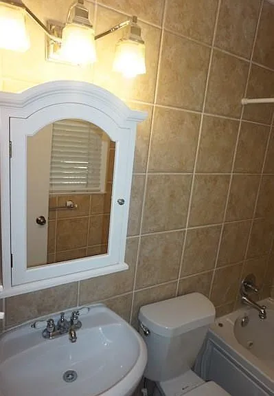 1403 Stephens Dr NE — Photo 15