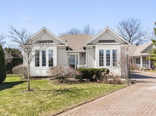 38 Silverbirch Blvd #14, Hamilton, ON L0R1W0