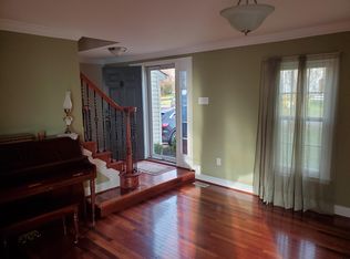 7708 Hilltopper Ct, Springfield, VA 22153