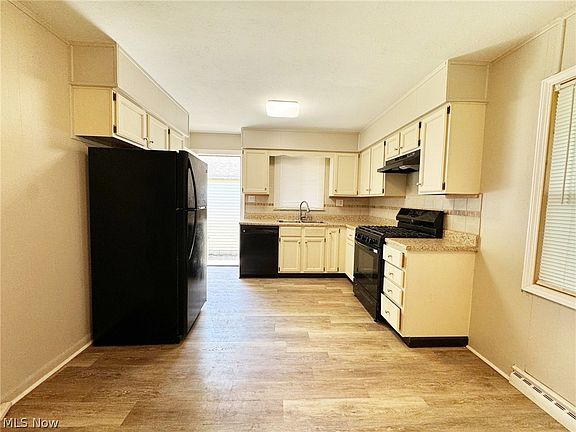 5th image of 907 Ann Ave