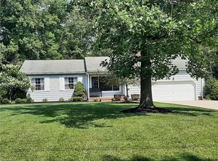 10028 Deerfield Ln, Brecksville, OH 44141