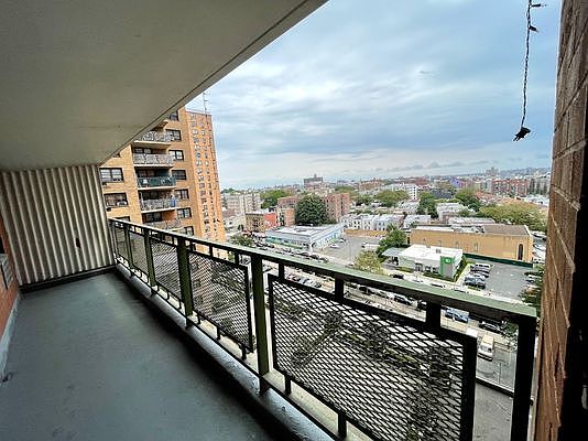 5th image of 77 Sullivan Pl APT 12F