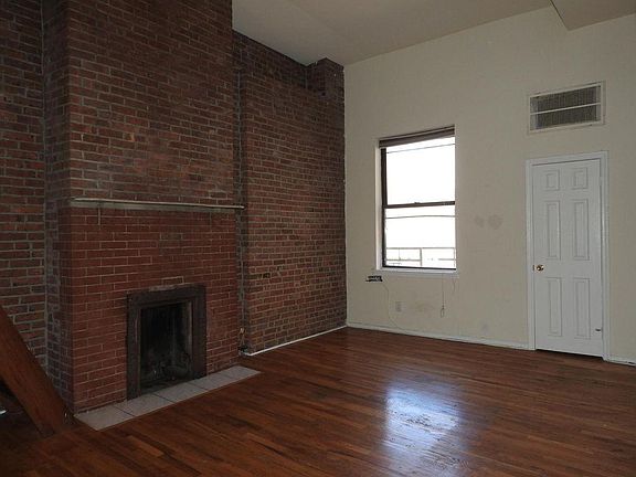 5th image of 92 Sussex St #4B