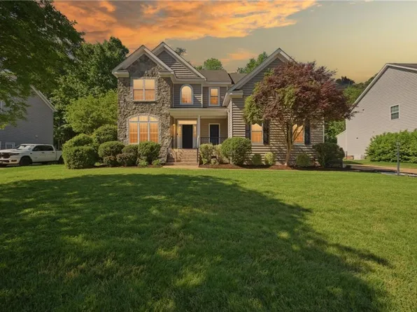 13366 Country Walk Cir, Carrollton, VA 23314