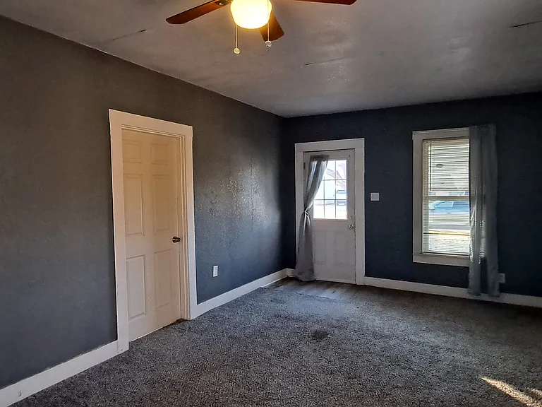 2203 Broad St — Photo 11