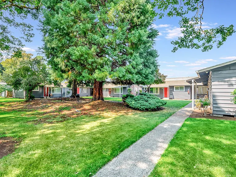 7 Oaks — Photo 21
