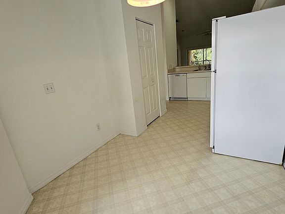 3rd image of 19310 Water Oak Dr Unit 204