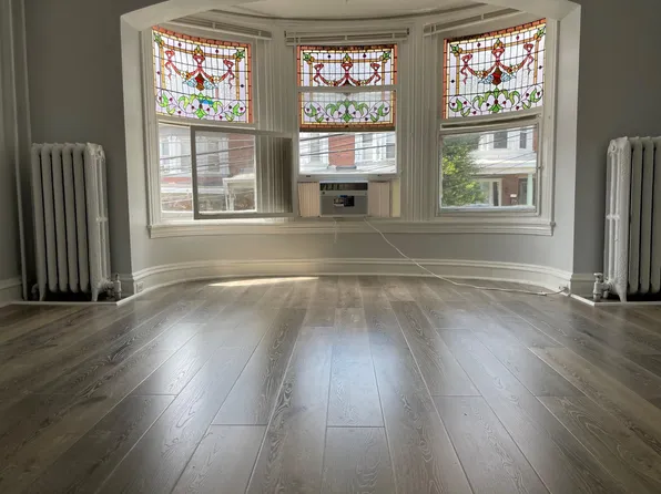 207 Green Ln Floor 2, Philadelphia, PA 19127